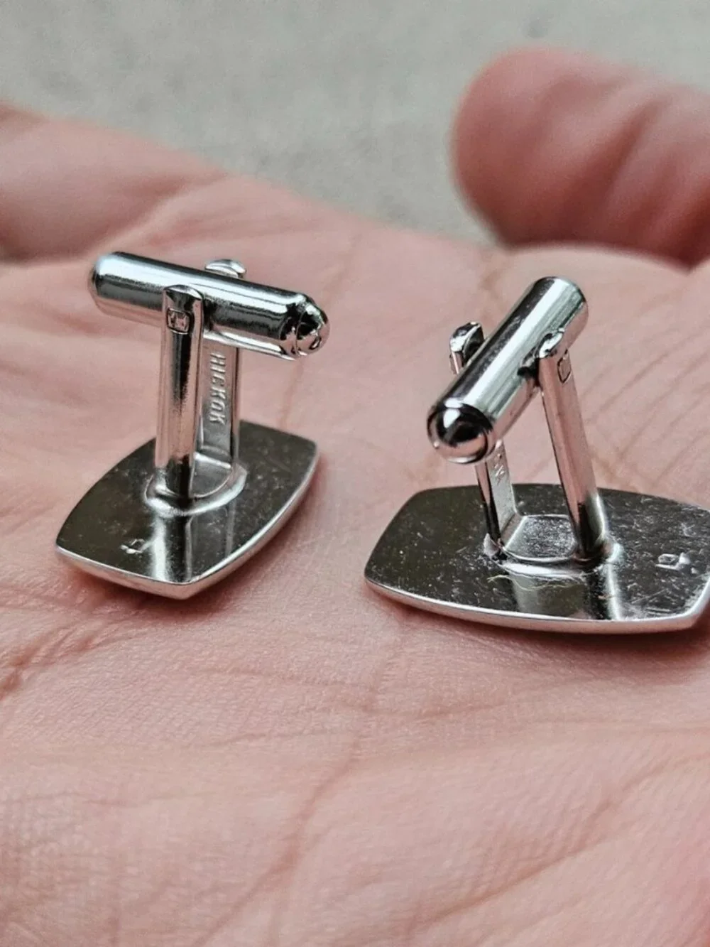 Vintage Hickok Men Cuff Links Silver Tone Shirt Cufflinks Stud Made in USA
